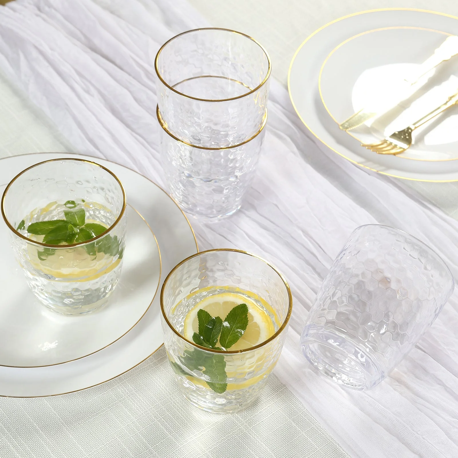 12-Pack Plastic Tumblers 14oz Shatterproof Reusable Hammered Cups – Clear with Gold Rim – Cocktail Drinkware - Image 6