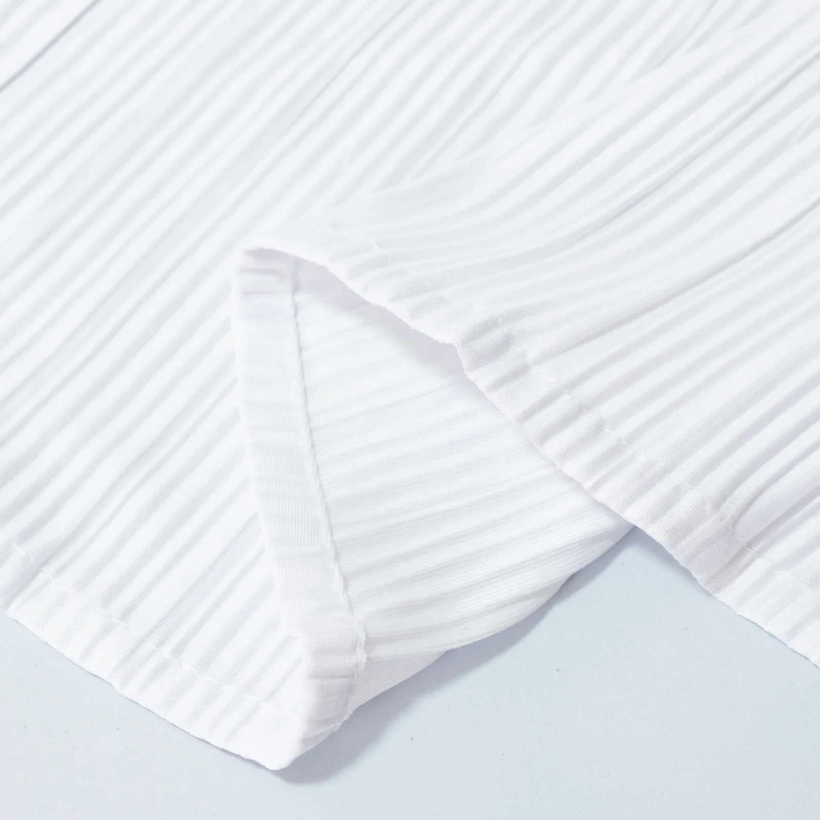 Scuba Tablecloth 120" Round White Accordion Pleated – Wrinkle Free & Stain Resistant Textured Table Linen - Image 7