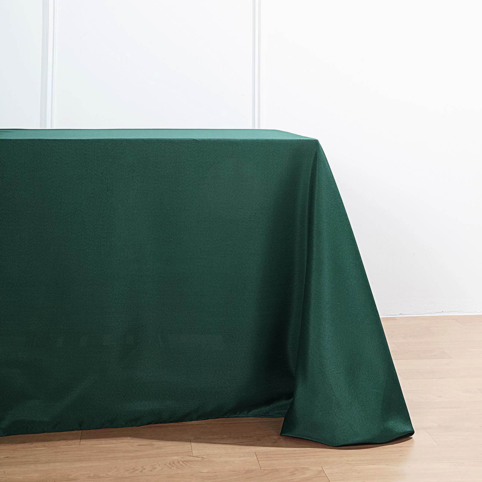 Polyester Rectangle Tablecloth 90"x132" Hunter Emerald Green with Seamless Finish - Image 3