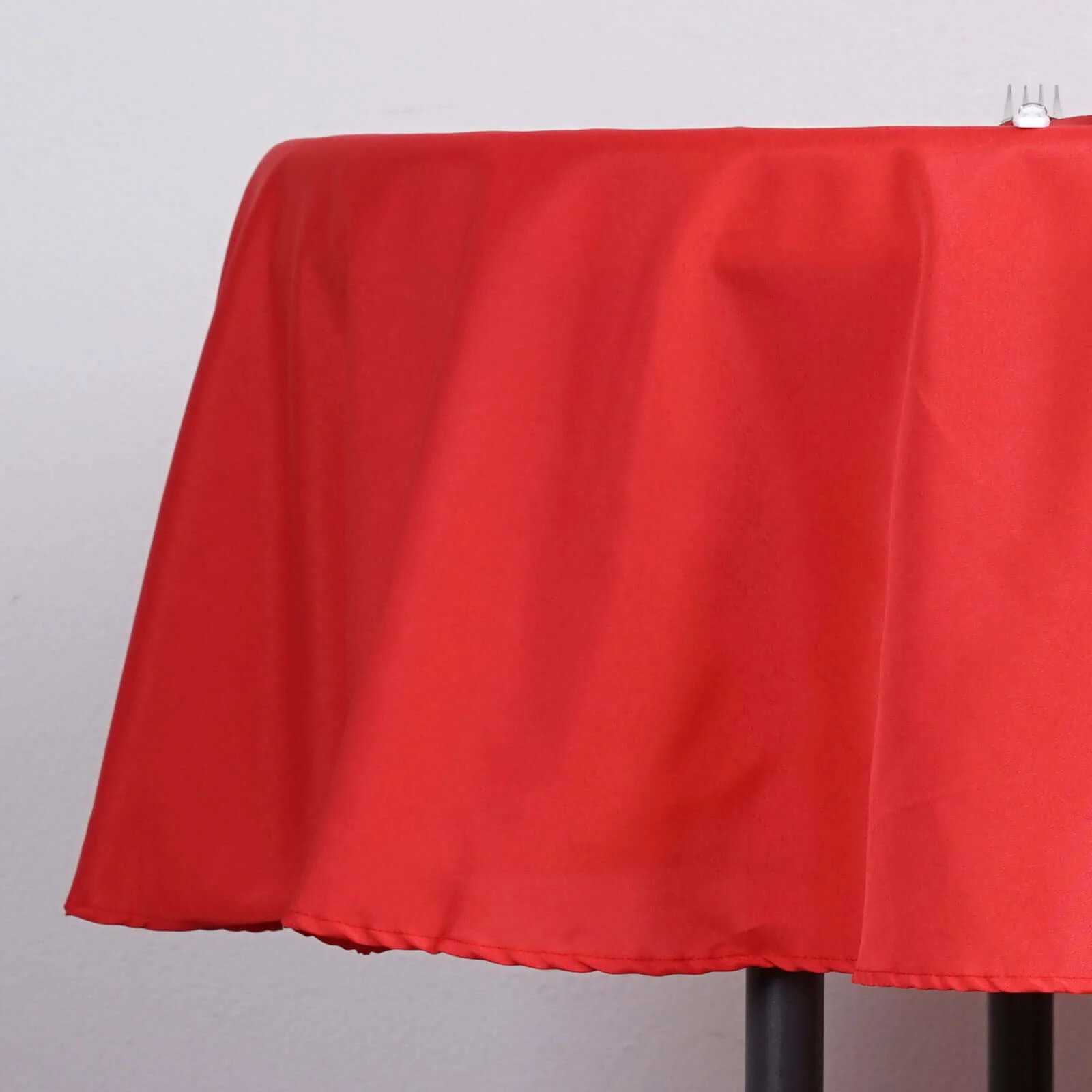 Polyester Round Tablecloth 70" Red - Linen Texture Table Cover - Image 2