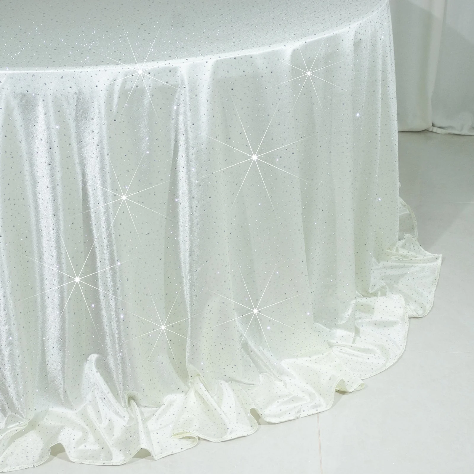 Scuba Round 132″ Pearl White Tablecloth with Rhinestone Accents – Wrinkle-Free, Stain-Resistant & Seamless Luxury Event Cover - Image 6