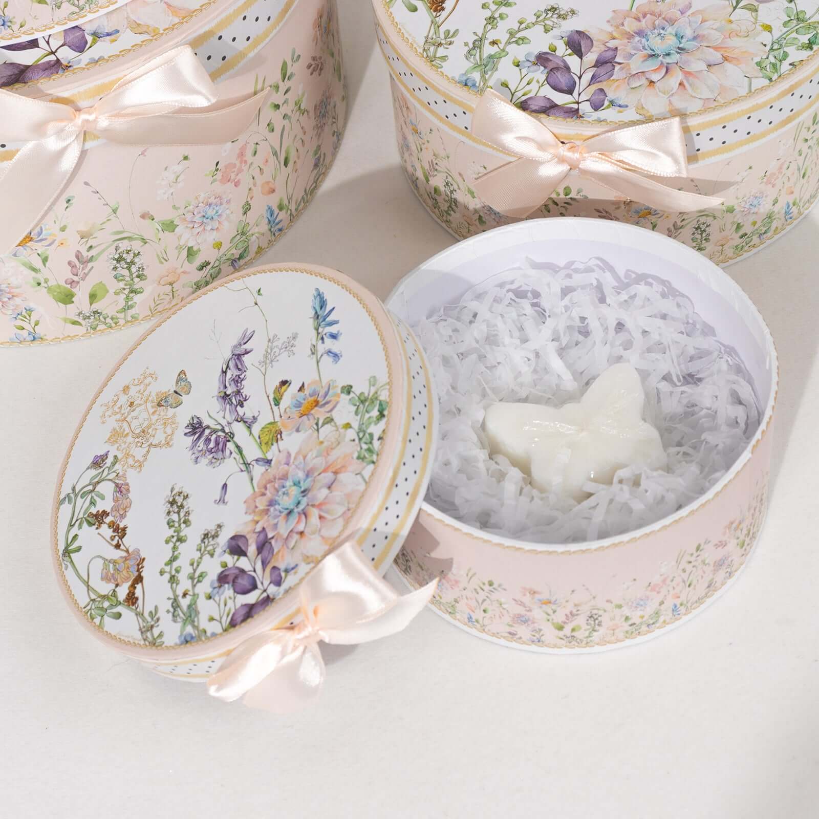 Set of 4 Cardstock Round Nesting Gift Boxes With Lids 5",7",8",9" - Image 14