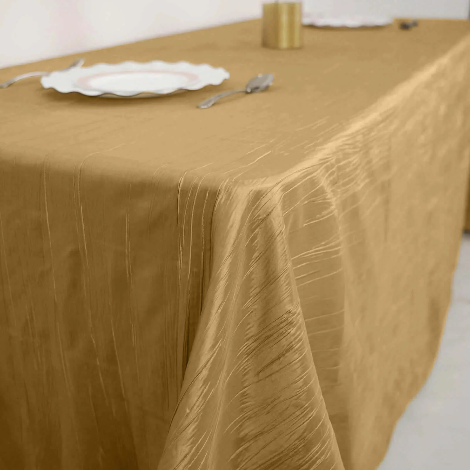 Taffeta Rectangle Tablecloth 90"x132" Gold with Accordion Crinkle Design - Seamless Finish for Refined Events - Image 3