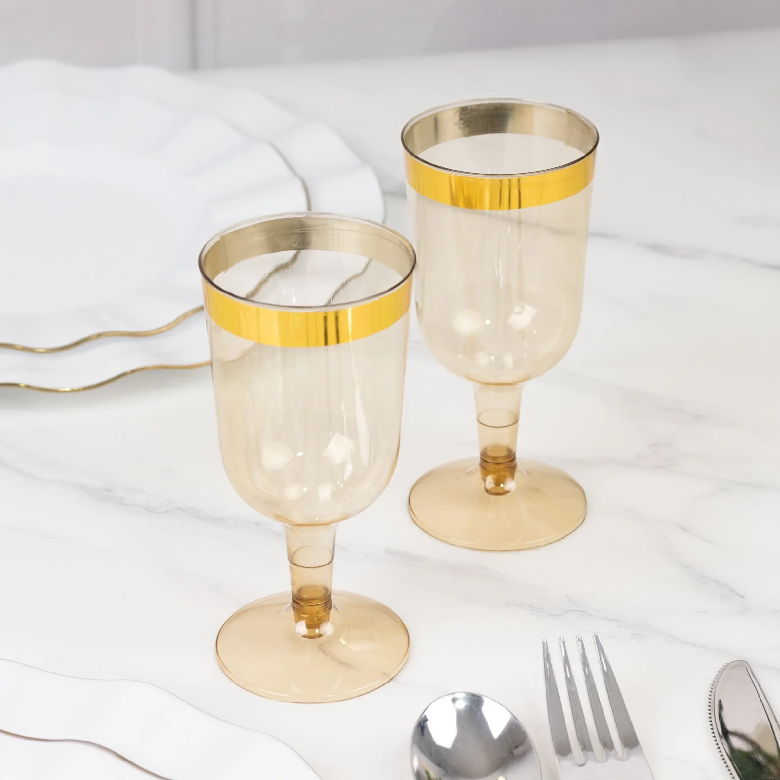 12 Pack Plastic Short Stem Wine Glasses 6oz Transparent Gold/Gold Rim - Disposable Cups for Parties - Image 3