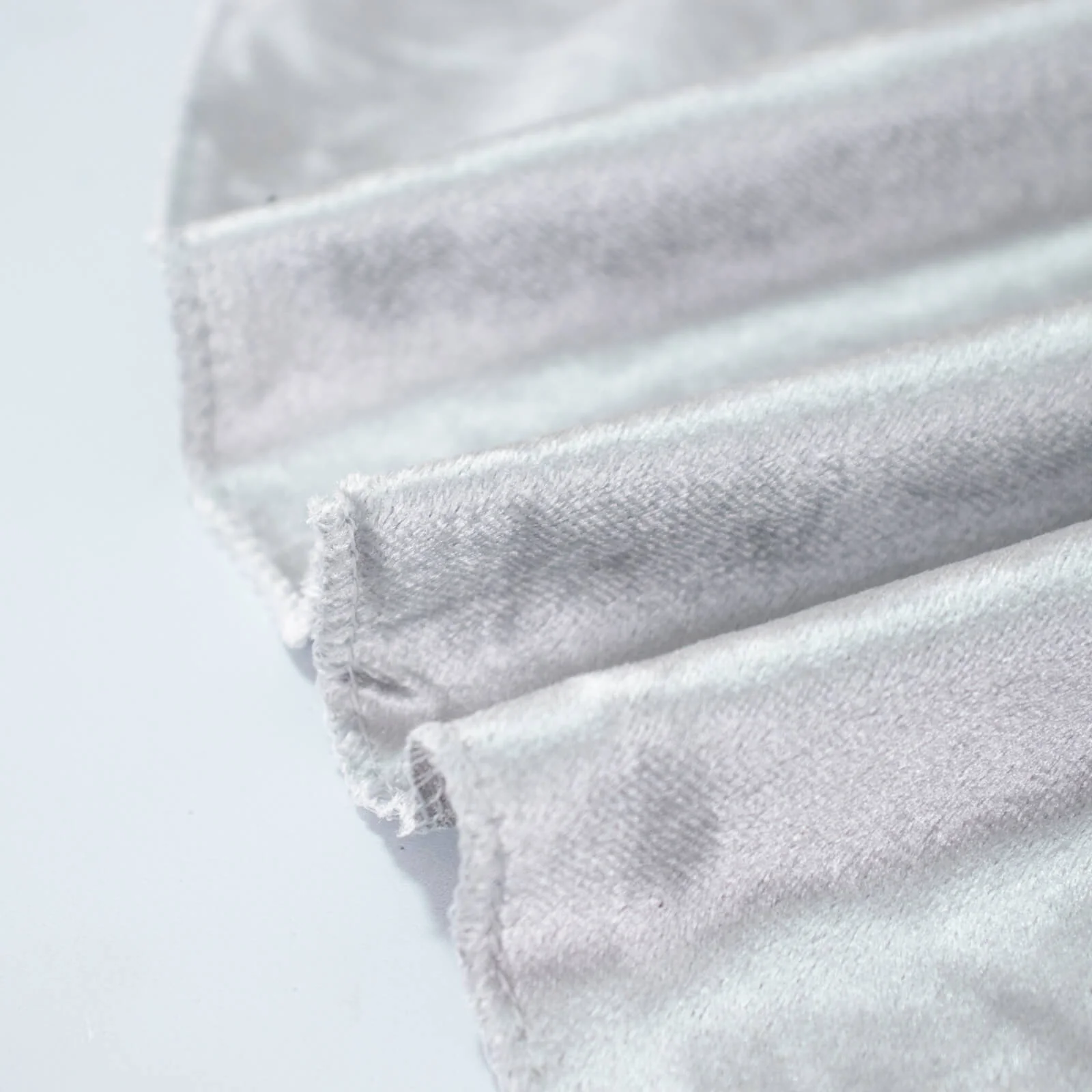 Premium Velvet Round Tablecloth 132" Silver - Soft & Reusable Table Cover - Image 5